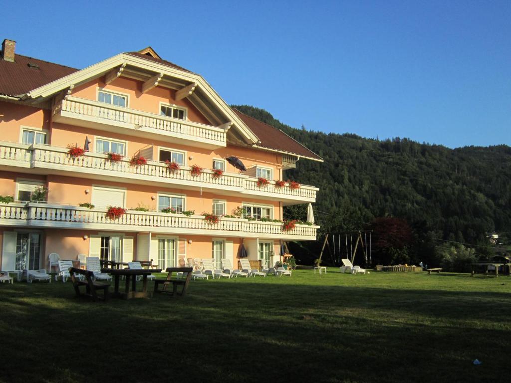 Appartementhaus Karantanien Am Ossiacher See المظهر الخارجي الصورة